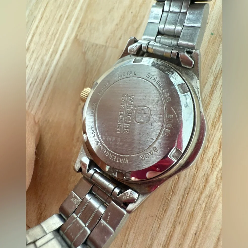 Wenger ladies two toned classic watch NEW BATTERY